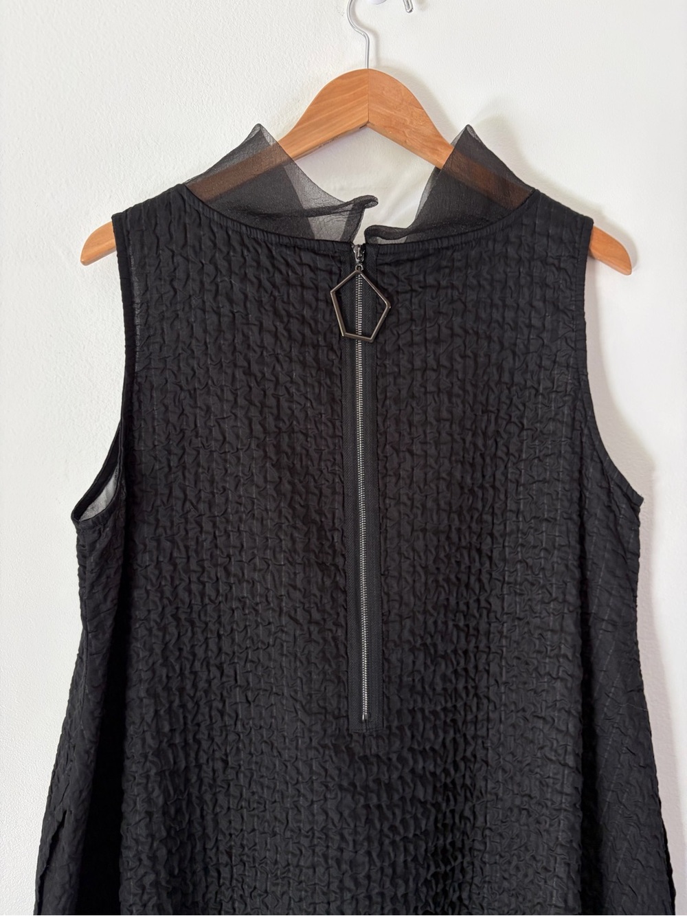 IC Collection Black Organza Stand Collar Sleeveless Balloon Dress Size Large - Picture 8 of 13